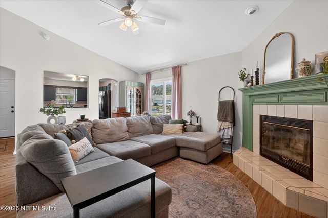 1943 HUNTERS TRACE Circle, Middleburg, FL 32068