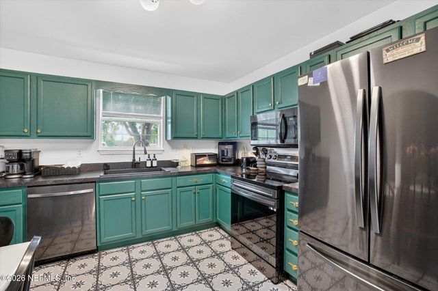 1943 HUNTERS TRACE Circle, Middleburg, FL 32068