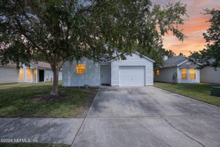 1943 HUNTERS TRACE Circle, Middleburg, FL 32068