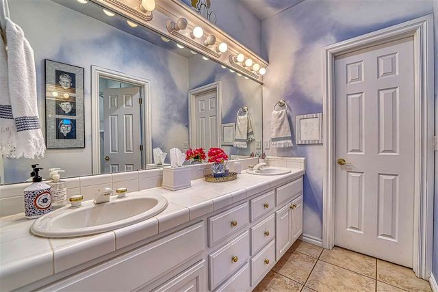 610 NE Flowermound Rd, Lawton, OK 73507