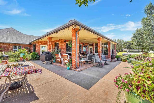 610 NE Flowermound Rd, Lawton, OK 73507