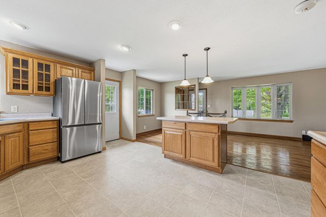 913 Western Avenue NW, Faribault, MN 55021