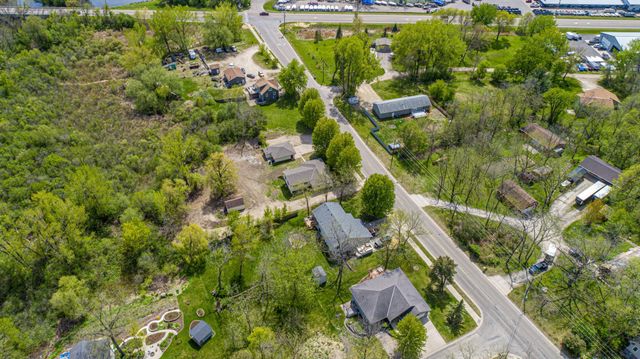 913 Western Avenue NW, Faribault, MN 55021