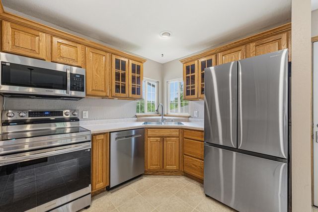 913 Western Avenue NW, Faribault, MN 55021