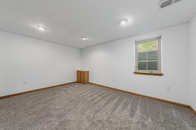 913 Western Avenue NW, Faribault, MN 55021