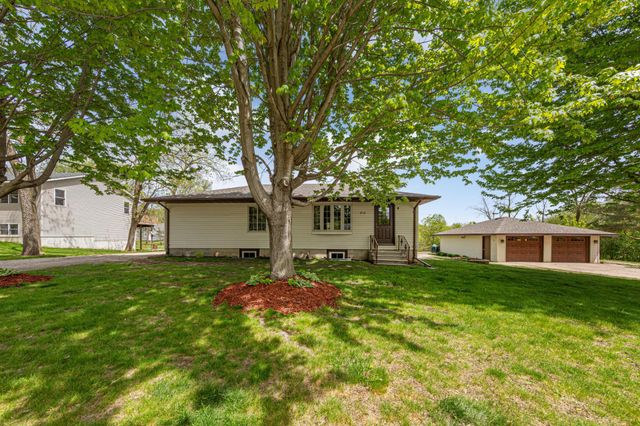 913 Western Avenue NW, Faribault, MN 55021