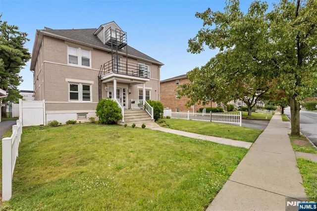 22 Quackenbush Avenue, Dumont, NJ 07628