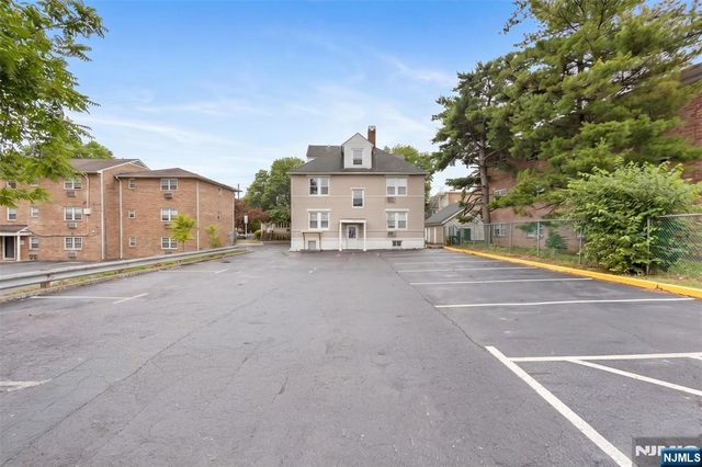 22 Quackenbush Avenue, Dumont, NJ 07628