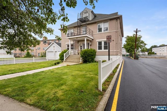22 Quackenbush Avenue, Dumont, NJ 07628