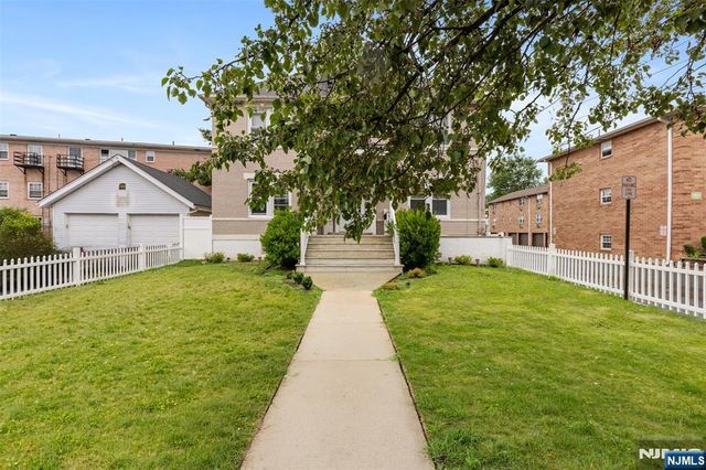22 Quackenbush Avenue, Dumont, NJ 07628