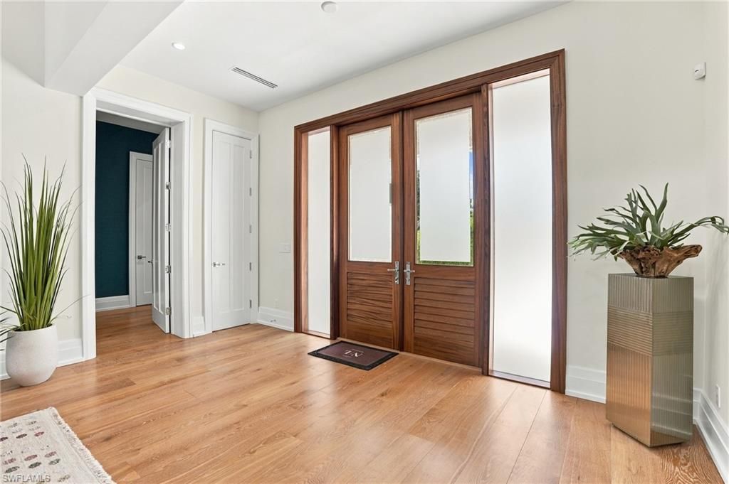185 North Lake DR, NAPLES, FL 34102 — photo 3