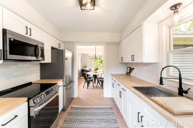 4300 Fuller Avenue SE, Grand Rapids, MI 49508