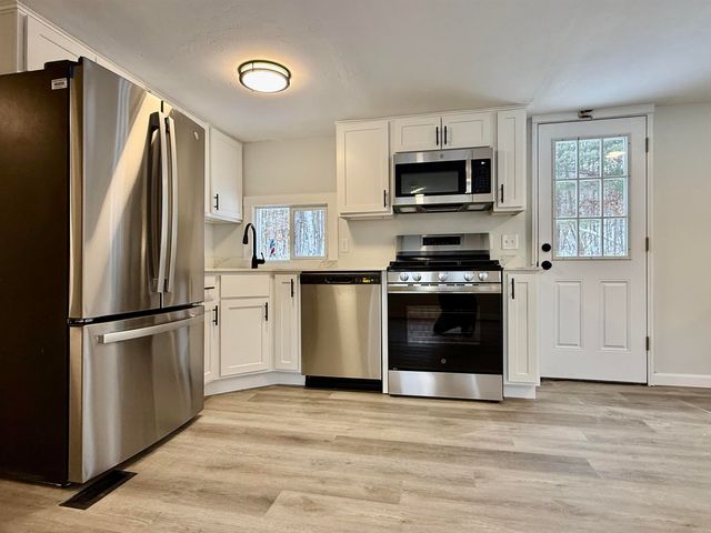 201 Parade Road, Meredith, NH 03253