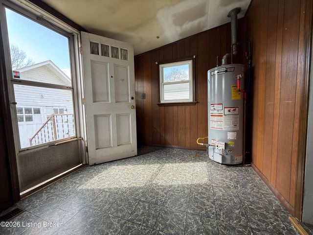 608 N Hite Ave, Louisville, KY 40206