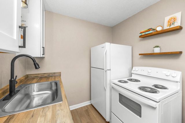 276 White Bridge Pike Apt 93, Nashville, TN 37209