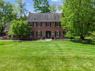3224 Hampton Oaks Drive, Hampton, PA 15101