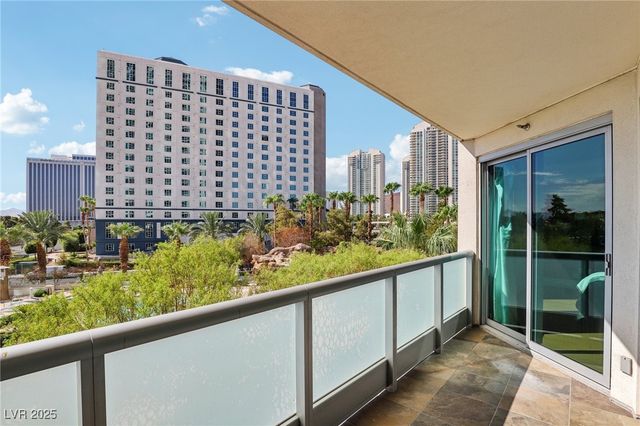 322 Karen Avenue 206, Las Vegas, NV 89109