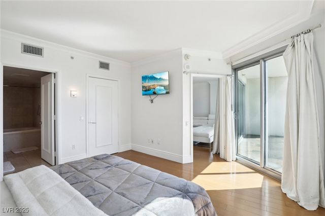 322 Karen Avenue 206, Las Vegas, NV 89109