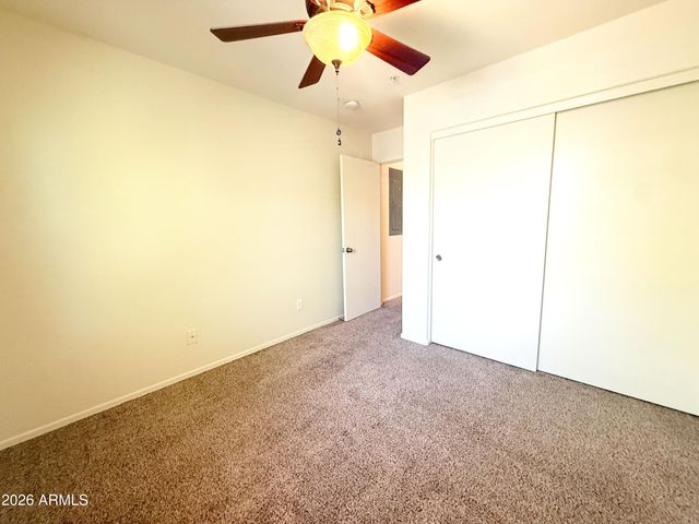 8198 W Groom Creek Road, Phoenix, AZ 85043
