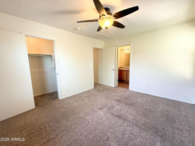 8198 W Groom Creek Road, Phoenix, AZ 85043