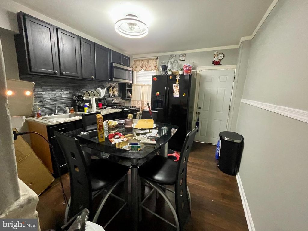 1267 LANSDOWNE AVE, Camden, NJ 08104