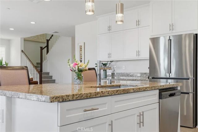 18106 Meridian, Saugus, CA 91350