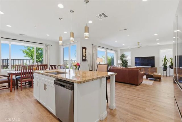 18106 Meridian, Saugus, CA 91350