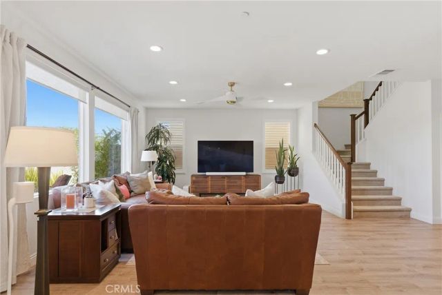 18106 Meridian, Saugus, CA 91350