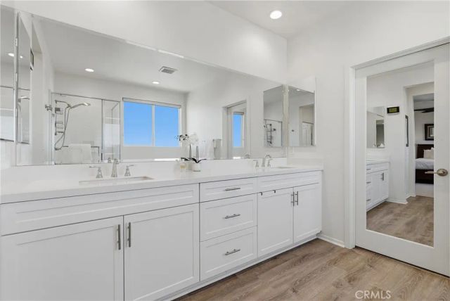 18106 Meridian, Saugus, CA 91350