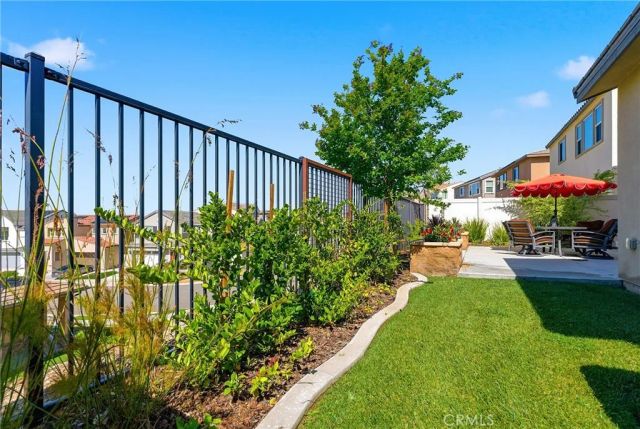 18106 Meridian, Saugus, CA 91350