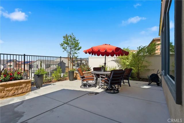 18106 Meridian, Saugus, CA 91350