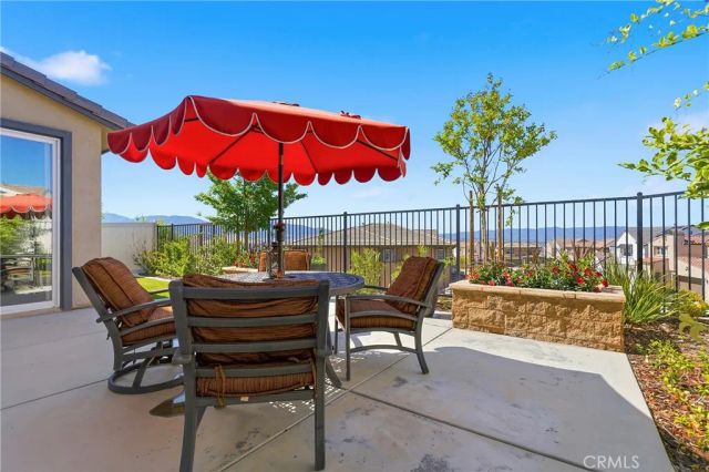 18106 Meridian, Saugus, CA 91350