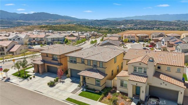 18106 Meridian, Saugus, CA 91350