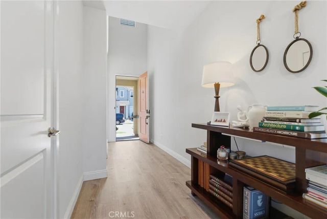 18106 Meridian, Saugus, CA 91350