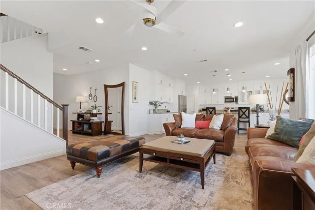 18106 Meridian, Saugus, CA 91350