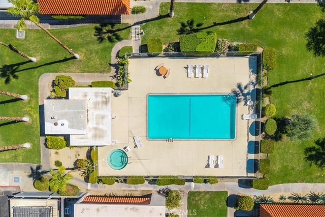 2120 B N Indian Canyon, Palm Springs, CA 92262