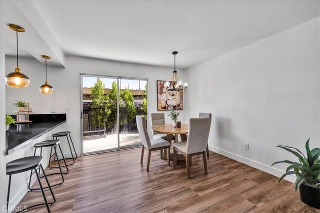 2120 B N Indian Canyon, Palm Springs, CA 92262