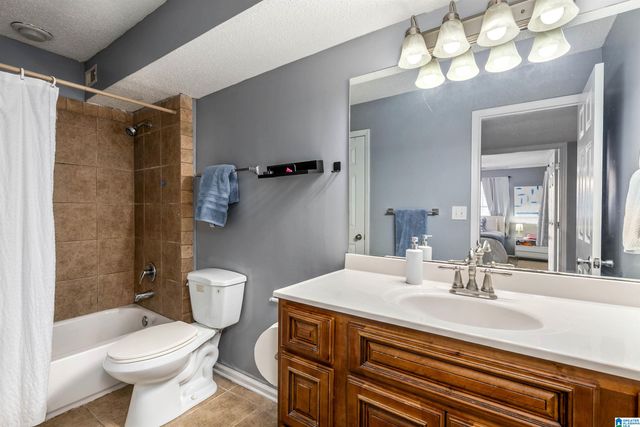 120 15th St E Apt 809, Tuscaloosa, AL 35401