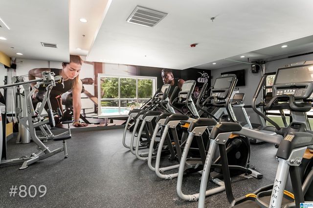 120 15th St E Apt 809, Tuscaloosa, AL 35401