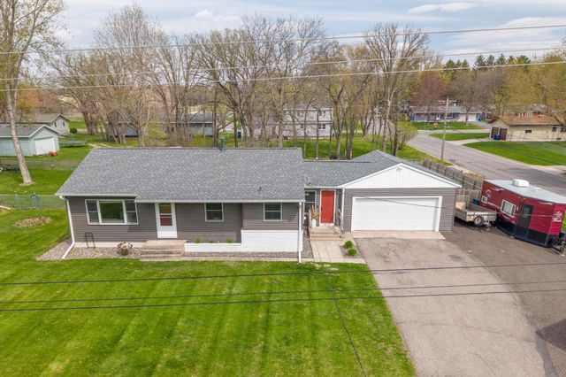 1004 N 4th Avenue N, Sauk Rapids, MN 56379