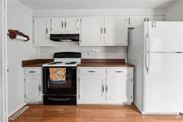 27297 U Highway, Sedalia, MO 65301