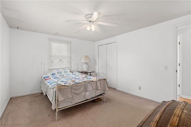 27297 U Highway, Sedalia, MO 65301