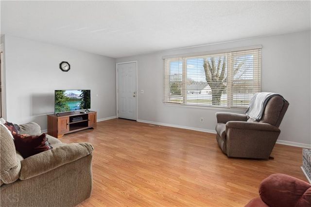 27297 U Highway, Sedalia, MO 65301