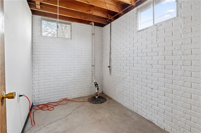 27297 U Highway, Sedalia, MO 65301