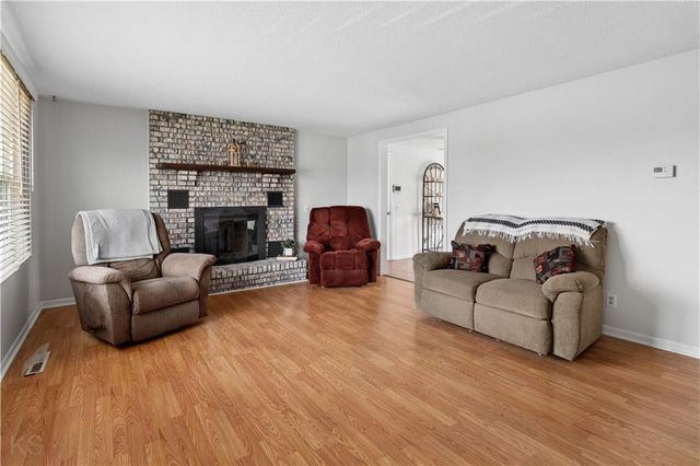 27297 U Highway, Sedalia, MO 65301