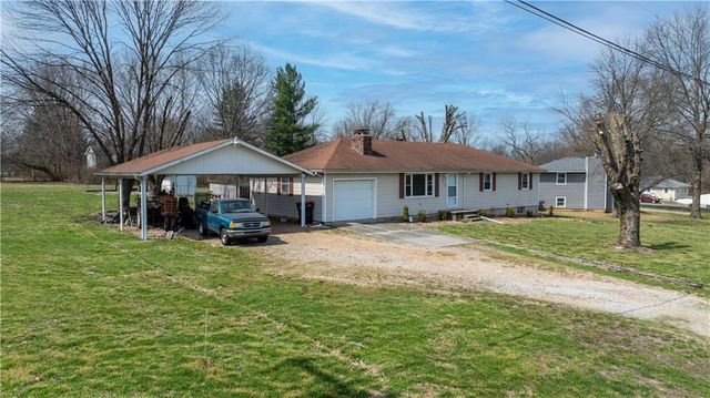 27297 U Highway, Sedalia, MO 65301