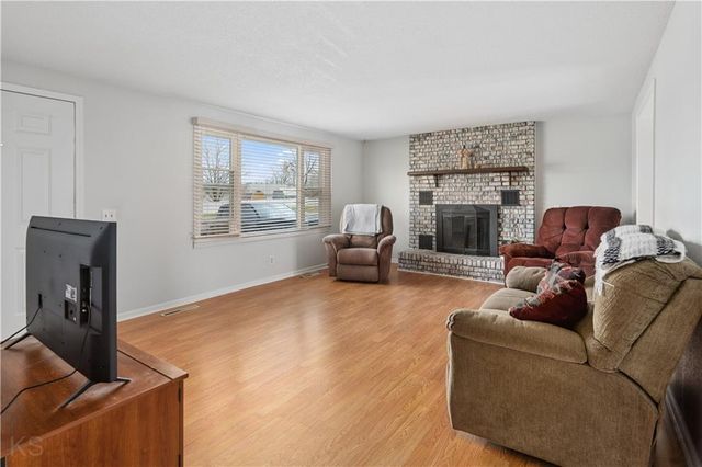 27297 U Highway, Sedalia, MO 65301