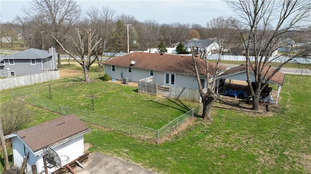 27297 U Highway, Sedalia, MO 65301