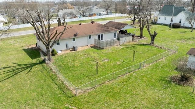 27297 U Highway, Sedalia, MO 65301