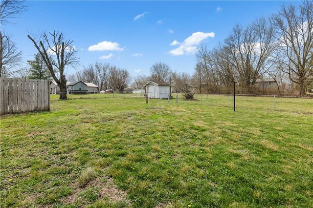 27297 U Highway, Sedalia, MO 65301